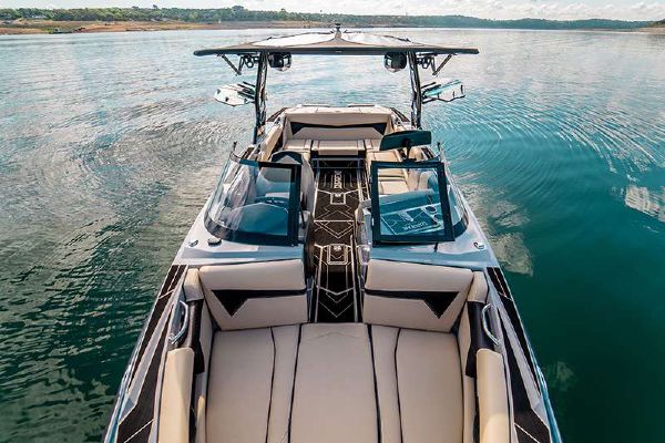 Wakesurf Boats gallery photo 5